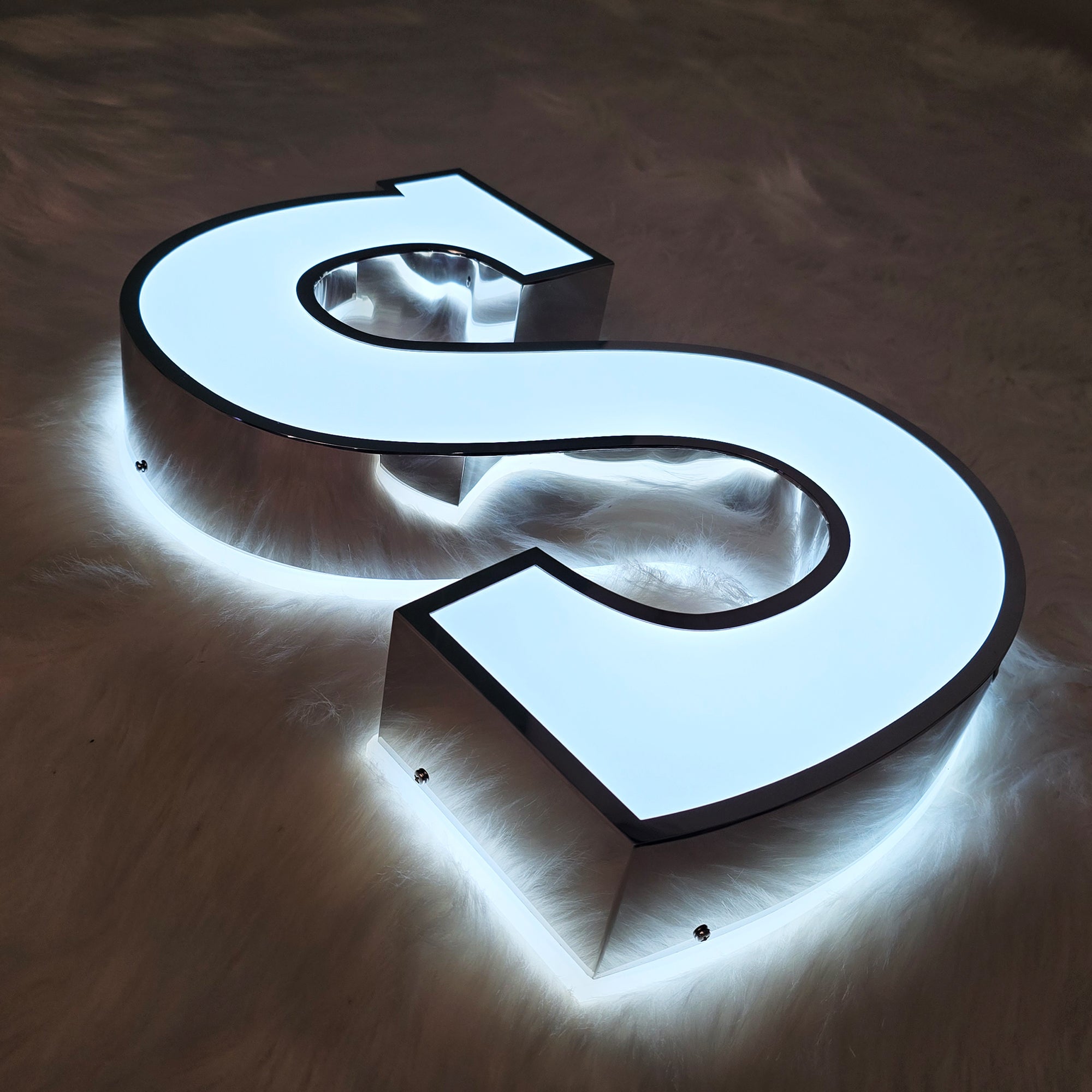 Custom Trim Cap Channel Letters Mirror Polished Stainless Steel Channel Letters LED Storefront & Commercial Signage