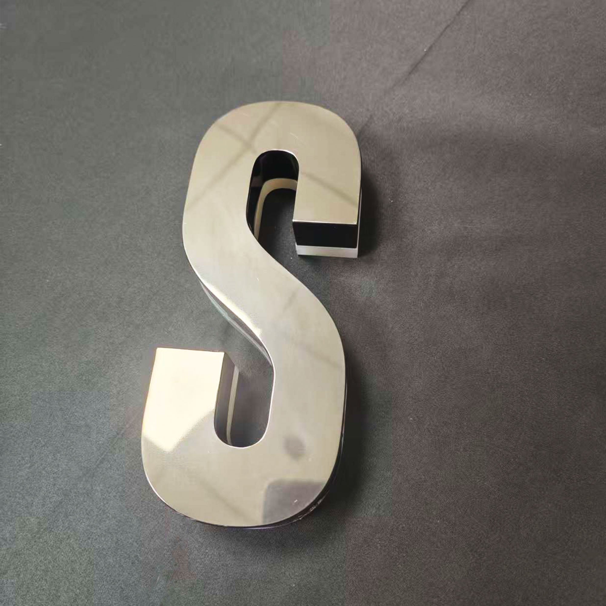 Custom Backlit Channel Letters Black Mirror Stainless Steel LED Backlit Sign for Business Storefront