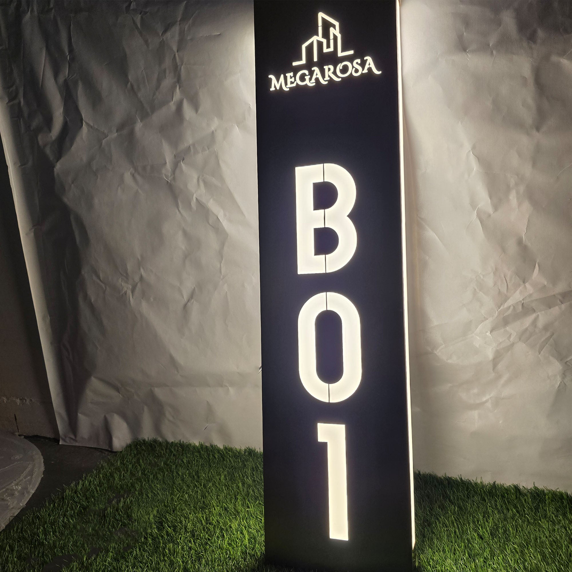 Custom LED Illuminated Room Number Sign  Wall Mounted Light Box for Hotel
