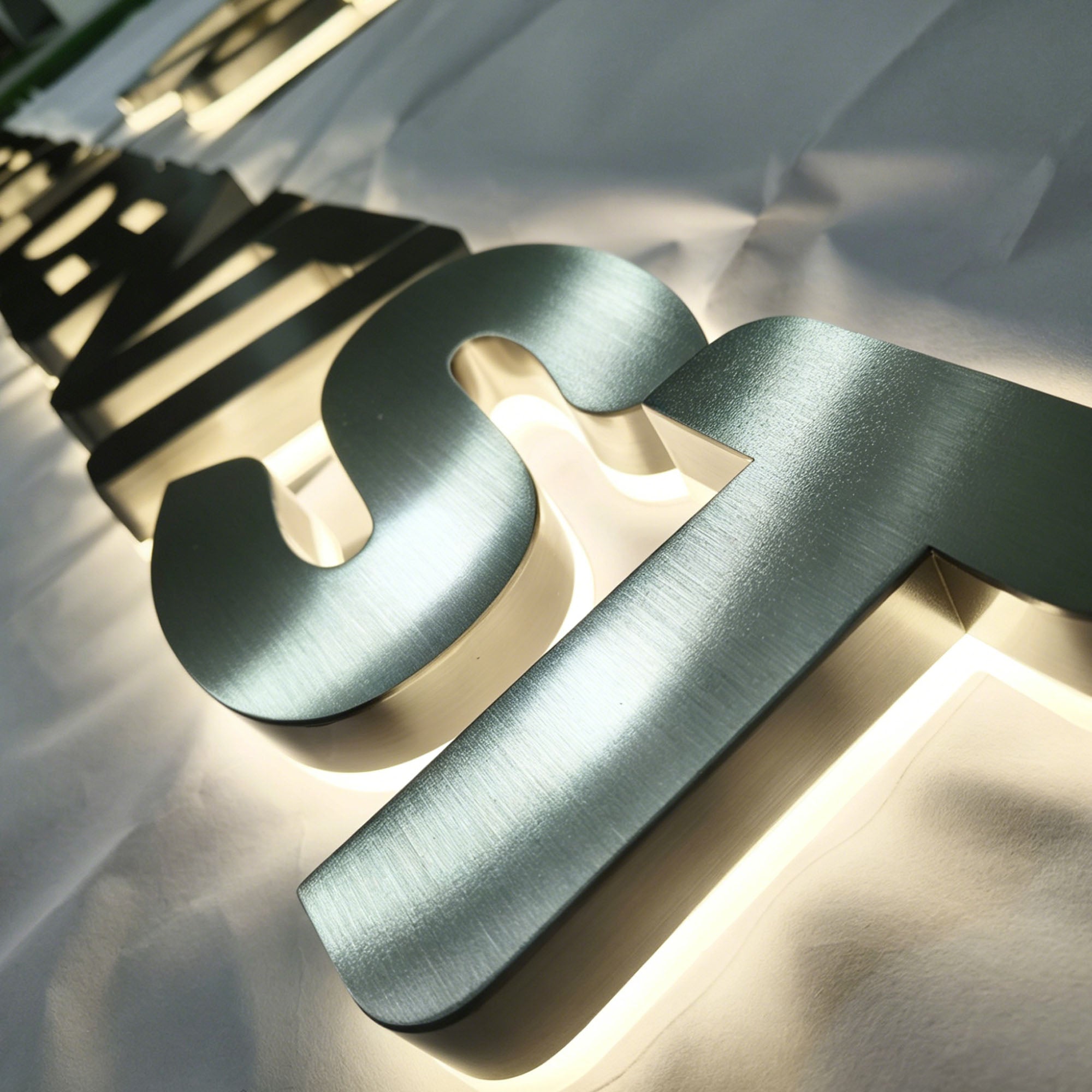 Custom Backlit channnel letters 3D LED Metal Sign  Brushed Sign Premium 3D Business Signage