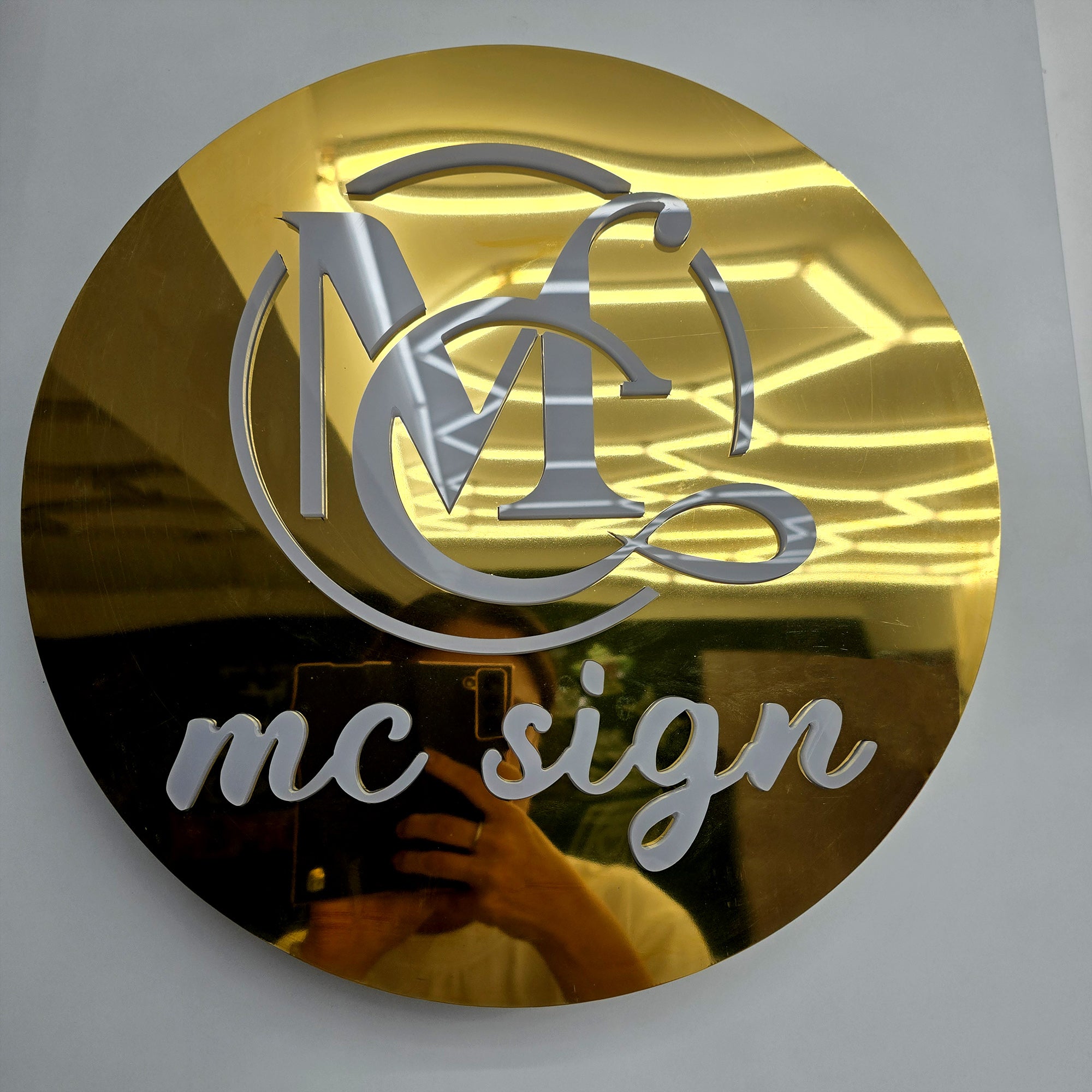Custom Round Gold Mirror Plate Wall LED Light Box Acrylic Push Through 3D Letter Business Logo Sign