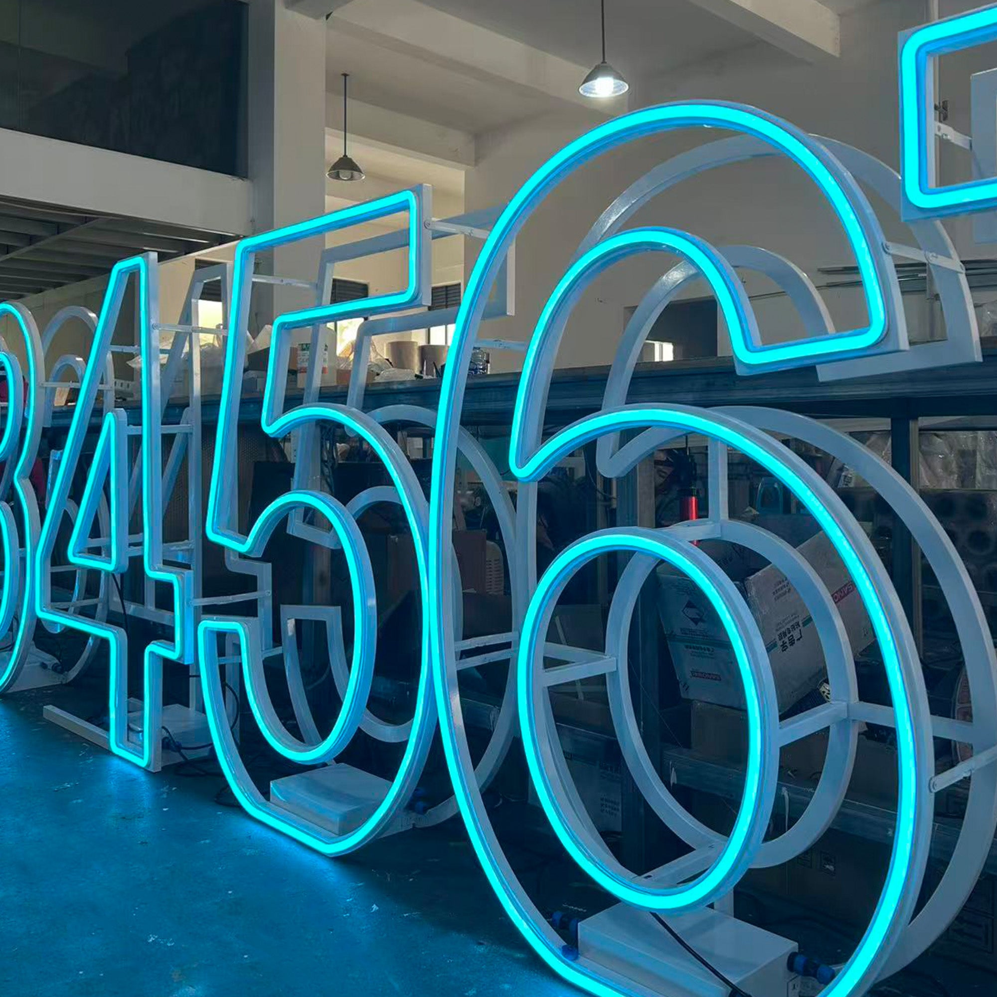 Foldable Metal Neon Marquee Number 18 Portable LED Event Display