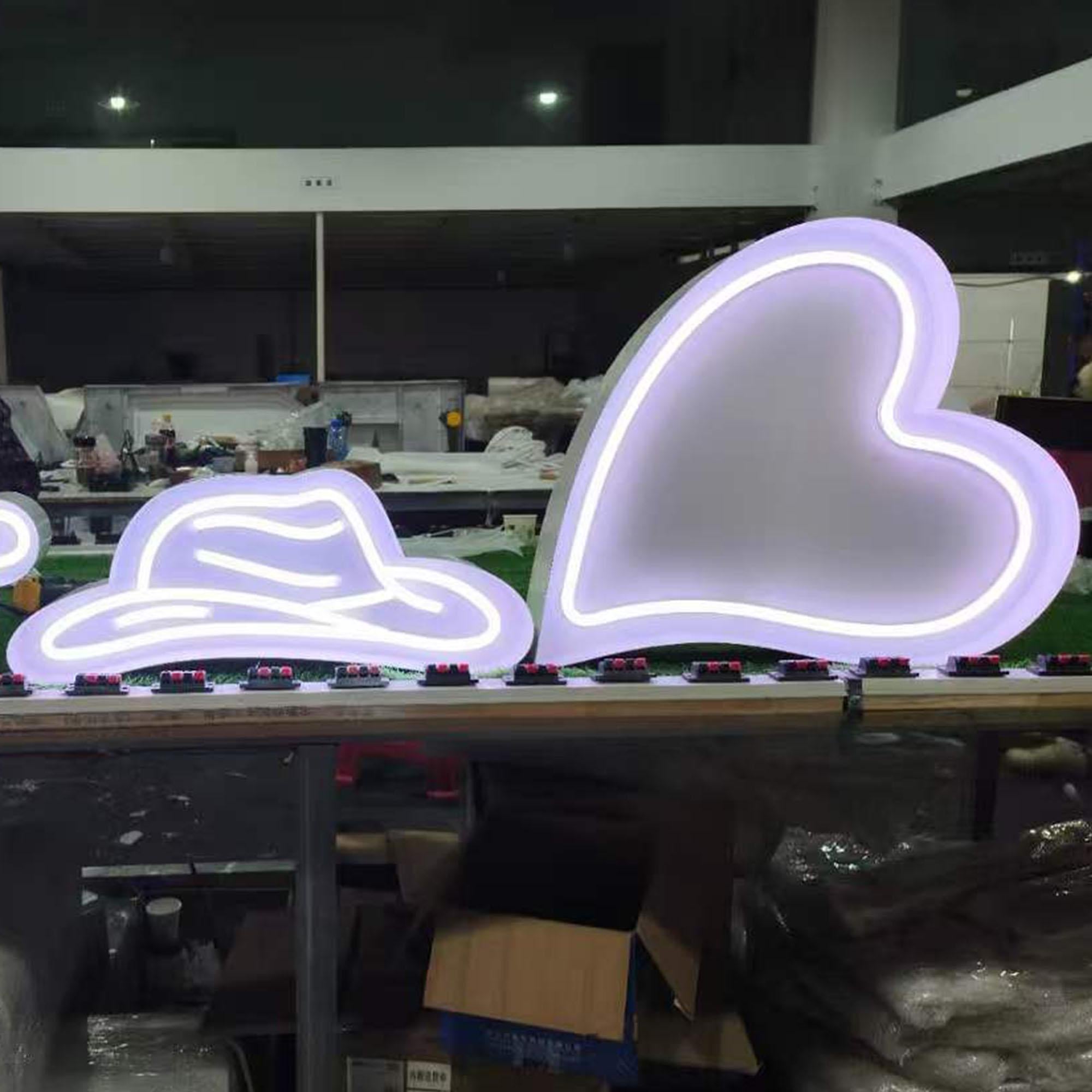 Custom LED Neon Sign: Personalized Name Light Up Wall Art for Game Room